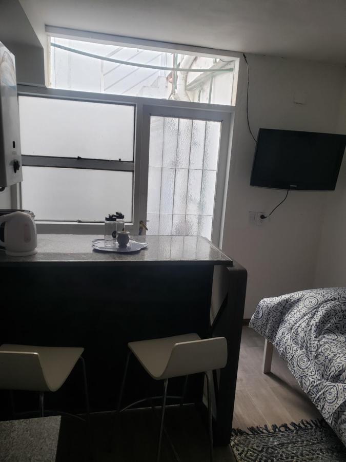 Departamento Ubicadisimo Calle Chile Con Estacionamiento Incluido Capital Mendoza3 Centro Apartman Kültér fotó