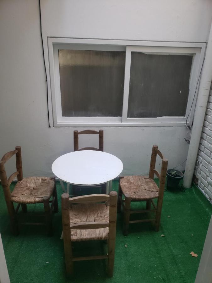 Departamento Ubicadisimo Calle Chile Con Estacionamiento Incluido Capital Mendoza3 Centro Apartman Kültér fotó